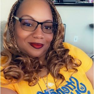 Meet your Posher, Toni lerayne